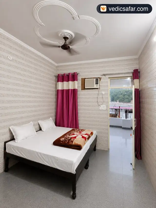 Shree Ramswaroop Ashram - Rishikesh
