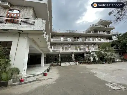 Shri Kabir Chaura Ashram Rishikesh photo 2